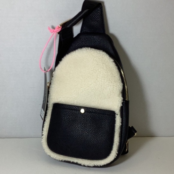 Maxy Sherpa Sling bag Crossbody - Picture 8 of 9